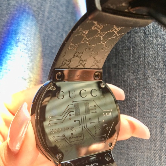 Gucci Watch - Picture 1 of 4